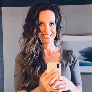 Meet your Posher, Alisa